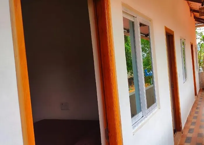 Vijay Resorts - Delux Rooms Yelagiri
