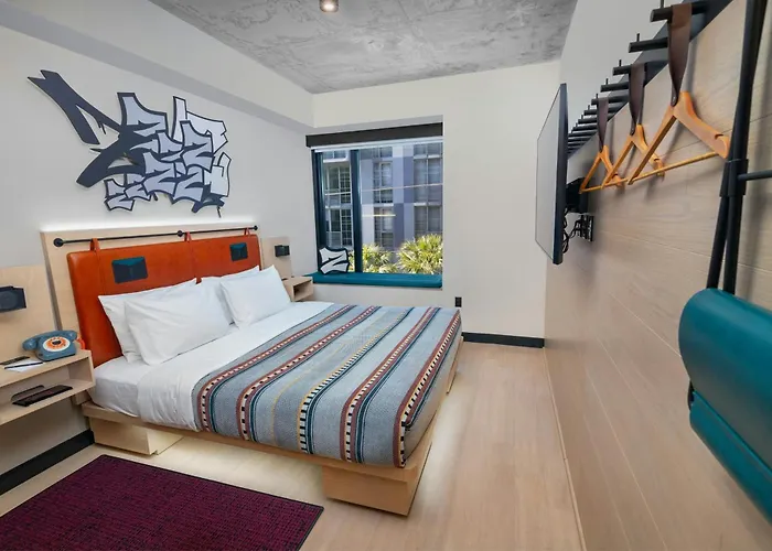 Moxy Miami Wynwood Hotel