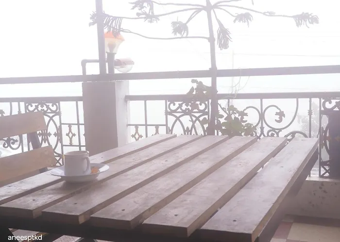 Snr Cottage & Rooms Ooty