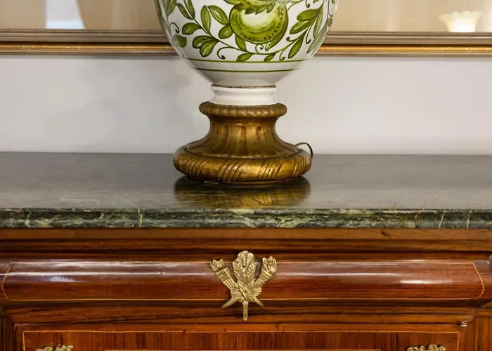 Daphne Trevi Suites Rome