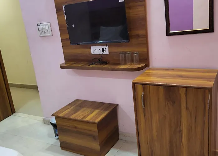 Hotel Shiv Ganga Raiwala