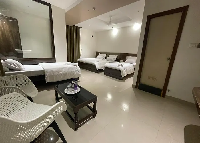Model Grand Inn Bellary