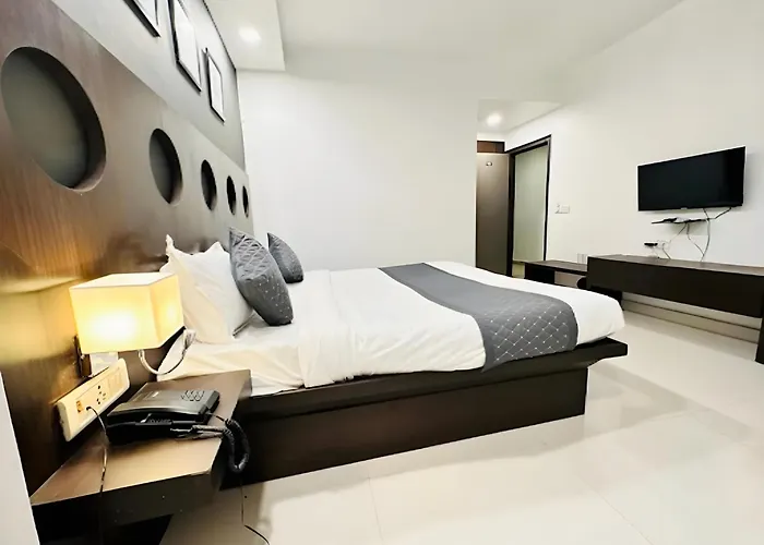 Hotel Moon Residency-National Highway-8, Mahipalpur New Delhi