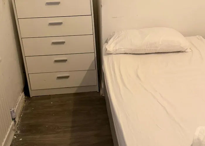 Tan House Bed & Breakfast Prestwich