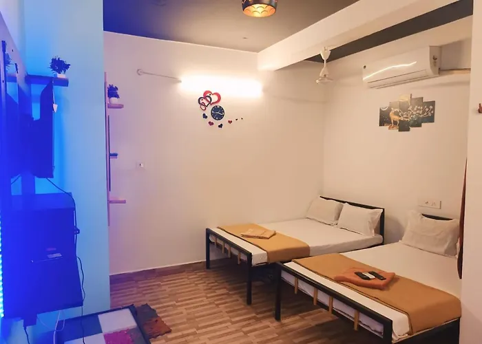 Seasons Four Guest House Pondicherry