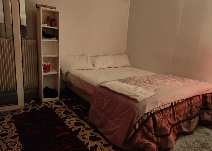 Hotel 7 Rue Politzer à Le Blanc-Mesnil