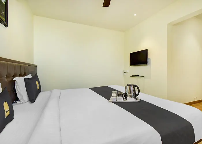 Townhouse Oak Hotel Chaitanya Executive Near Fun Time Multiplex Pune