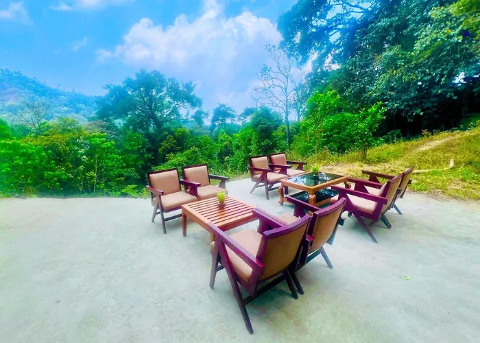 Nature Valley Farmhouse Resort By Raarees, Munnar #Lap Of Nature #Premium Rooms #Big Parking #Scenic View #Garden With Fireplace #Property Of The Year