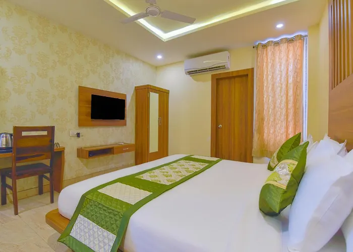 Sky Blu Hotel And Rooftop Restaurant Udaipur