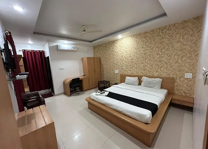 Hotel Tawa Plaza Itarsi