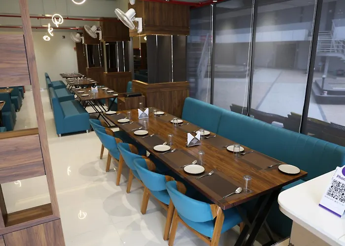Hotel Royal Bistro Mahesana