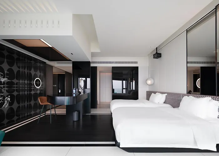 Chongqing Mc Maiyue High-Altitude River View Hotel