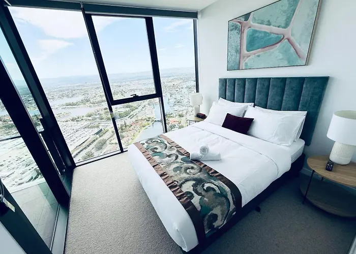 Azure Skyline Casino Residences Голд-Кост