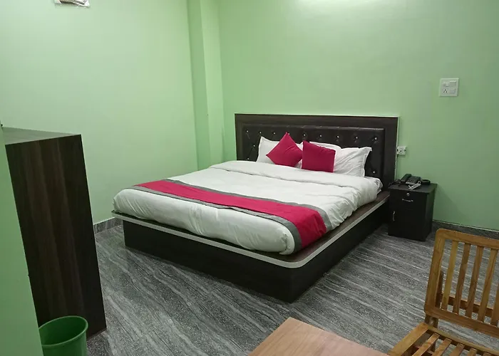 Hotel River View Rampur 