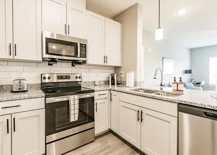 Cape Coral Lakeside Apartments By Barsala