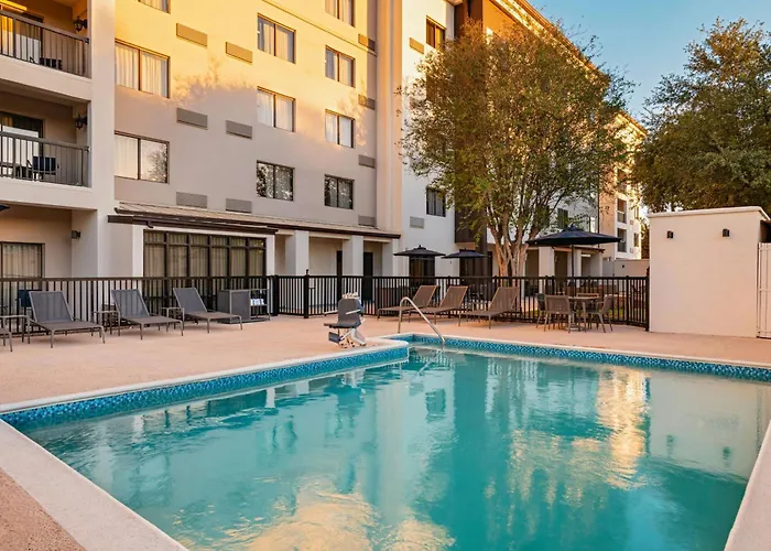 Hotel Courtyard By Marriott Laredo