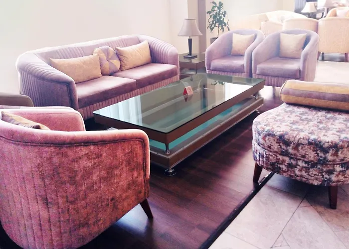 Ramada By Wyndham Tashkent Otel