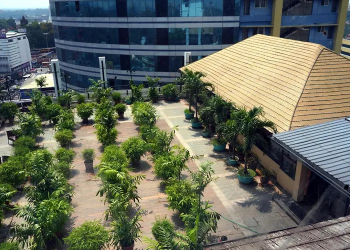 Kga Elite Continental Hotel Tiruvalla