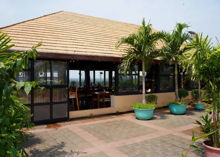 Kga Elite Continental Hotel Tiruvalla