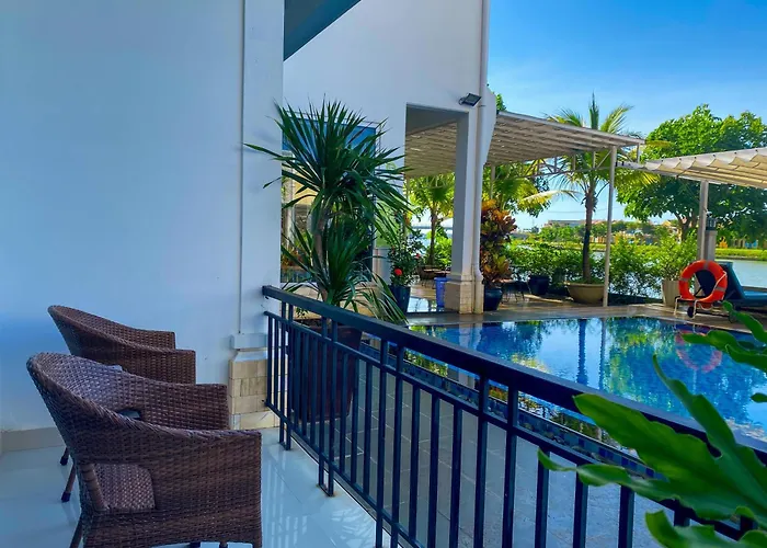Riverside White House Boutique Hotel Hoi An