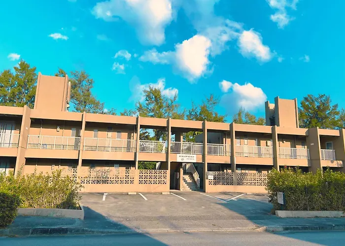 Scallop Beach Condominium Onna