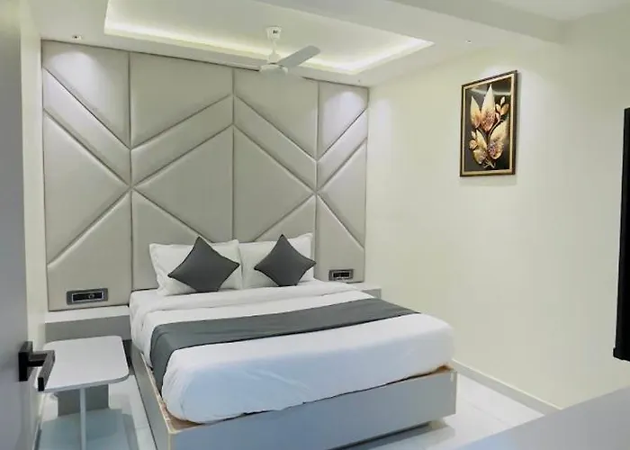 Hotel Skyland Ahmedabad