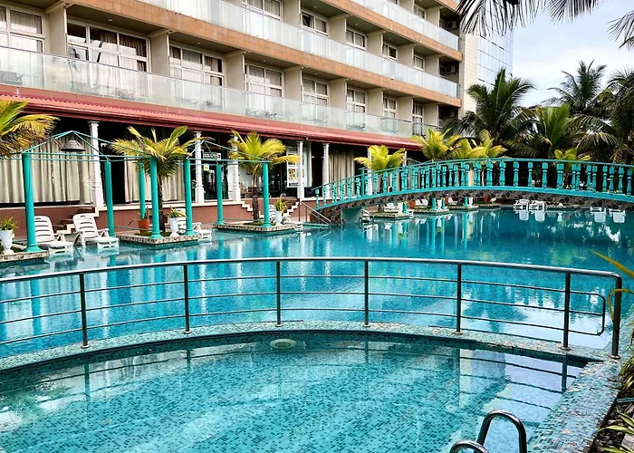 Aryana Queen Beach Resort Wadduwa
