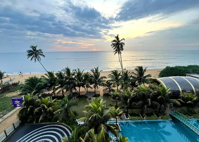 Aryana Queen Beach Resort Wadduwa
