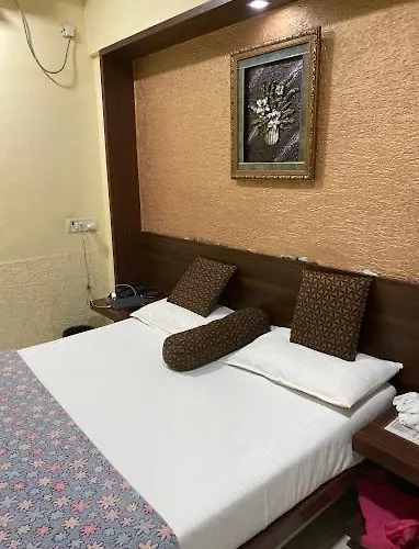 Stay Retreats At Rex Plaza - Nr Exhibition Centre, Vashi Navi Mumbai
