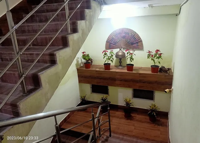 Hazarika Lodge And Homestay Tezpur