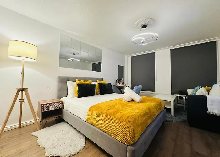 Opulent Retreat Hotel London