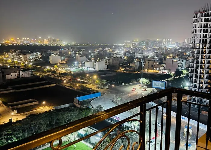 Moonlight Luxury Stay Lucknow