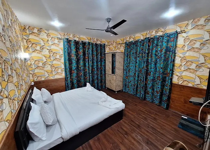 Hotel Naseem Srinagar 