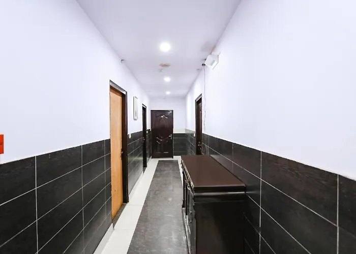 Hotel Indira Palace Vrindavan