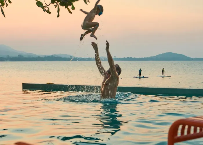 Escape Beach Resort - New Look & Improved Mae Nam