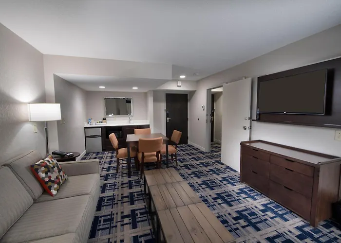 Four Points By Sheraton Charlotte - Lake Norman Huntersville
