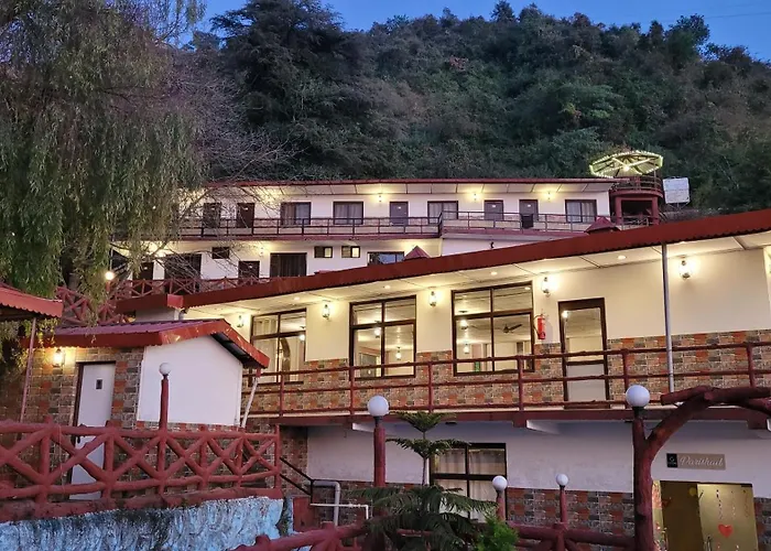 New Orange Tree Classic Fall In Mussoorie With Pool & Parking
