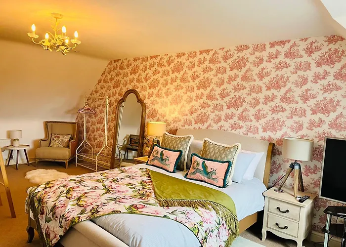 Number 2, Spacious Rooms, Near Ironbridge! Telford