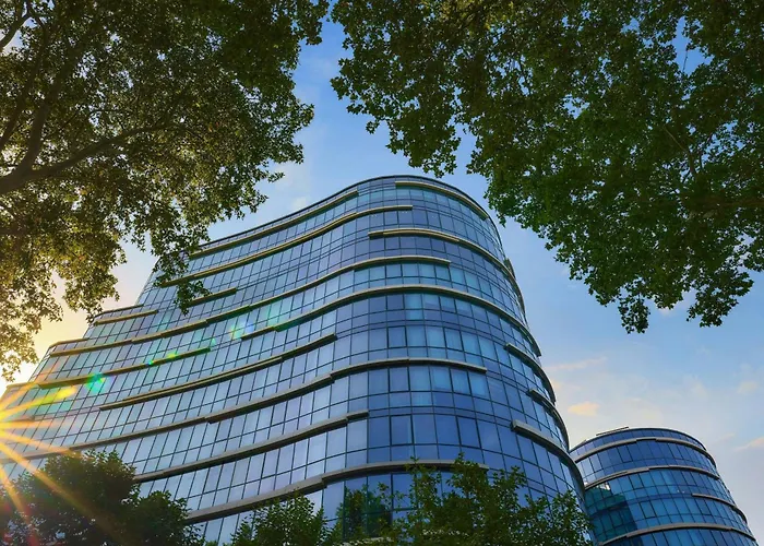 Paragraph Freedom Square, A Luxury Collection Hotel, Tbilisi