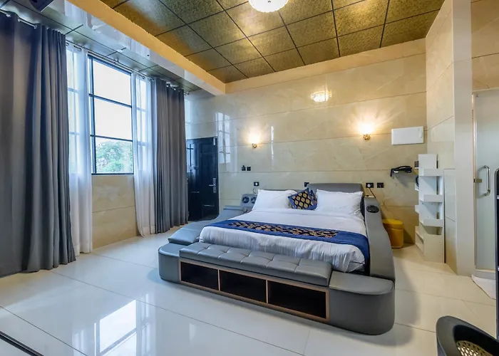 W&H View Residency Hotel Kochi