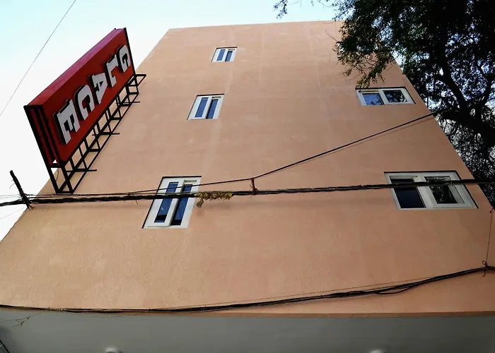 Glace Stay Inn Near Igi Airport New Delhi