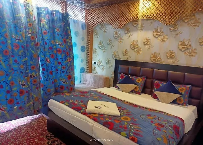 Hotel Kashmir Heaven Srinagar 