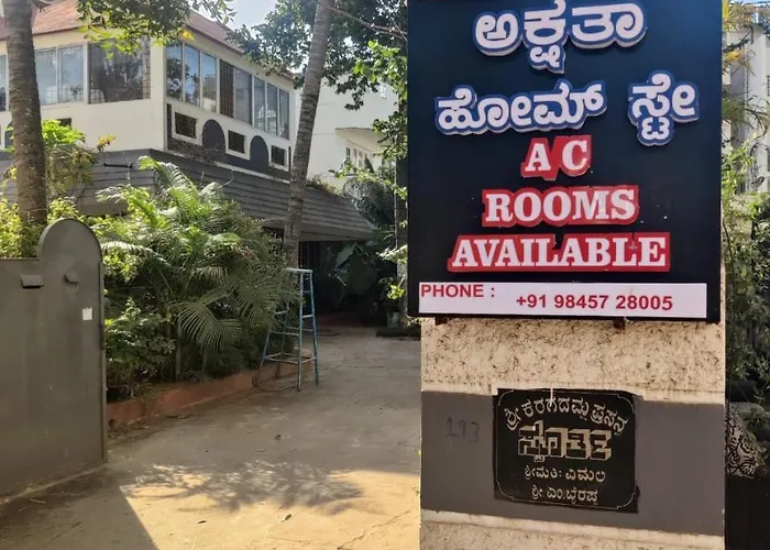 Akshatha Home Stay Bangalore