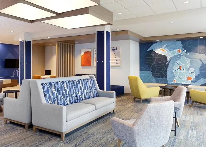 Holiday Inn Express & Suites Clarksville North By Ihg