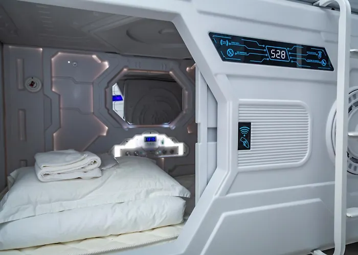 Kiwi Capsule Hotel Bangkok