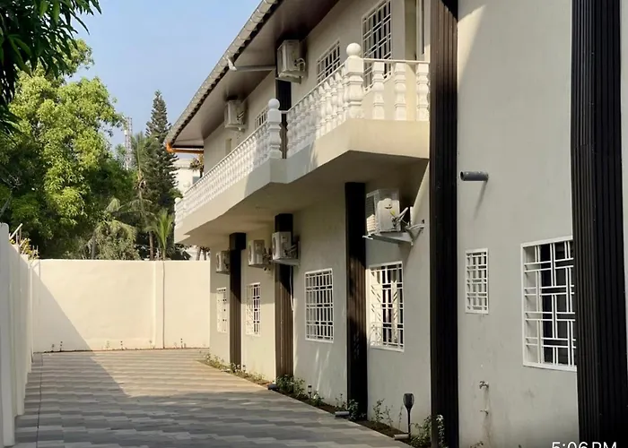 Scarlett Apartments Monrovia