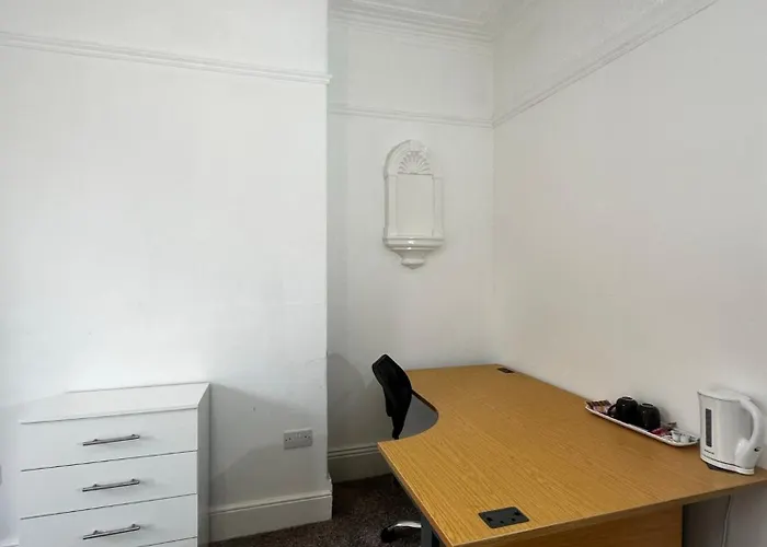 Le Crescent Rooms, Room Stays Middlesbrough