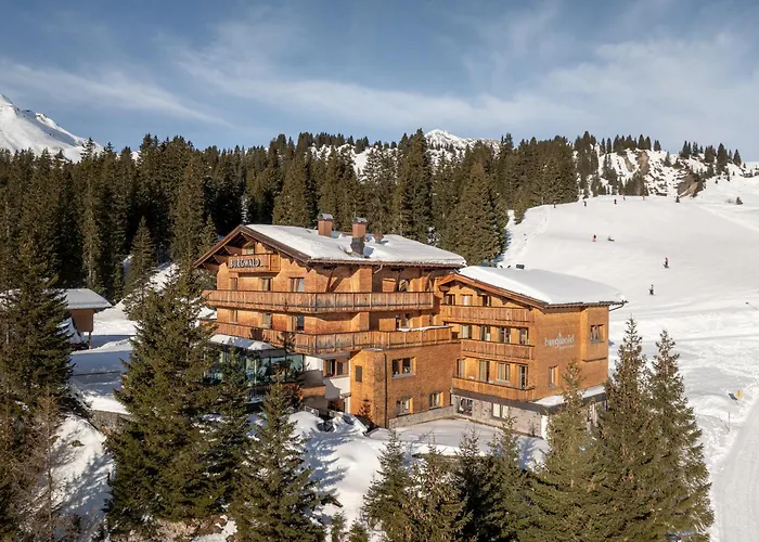 Hotel Burgwald - Ski In & Ski Out Lech
