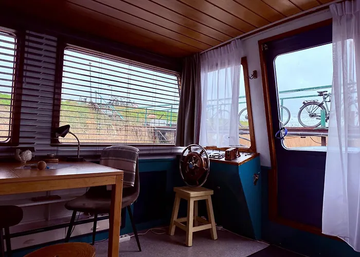Floating B&B Amsterdam