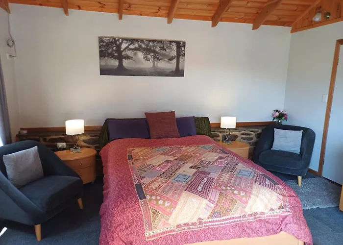 Highroost Bed & Breakfast Accomodation - Rural Escape Strathalbyn